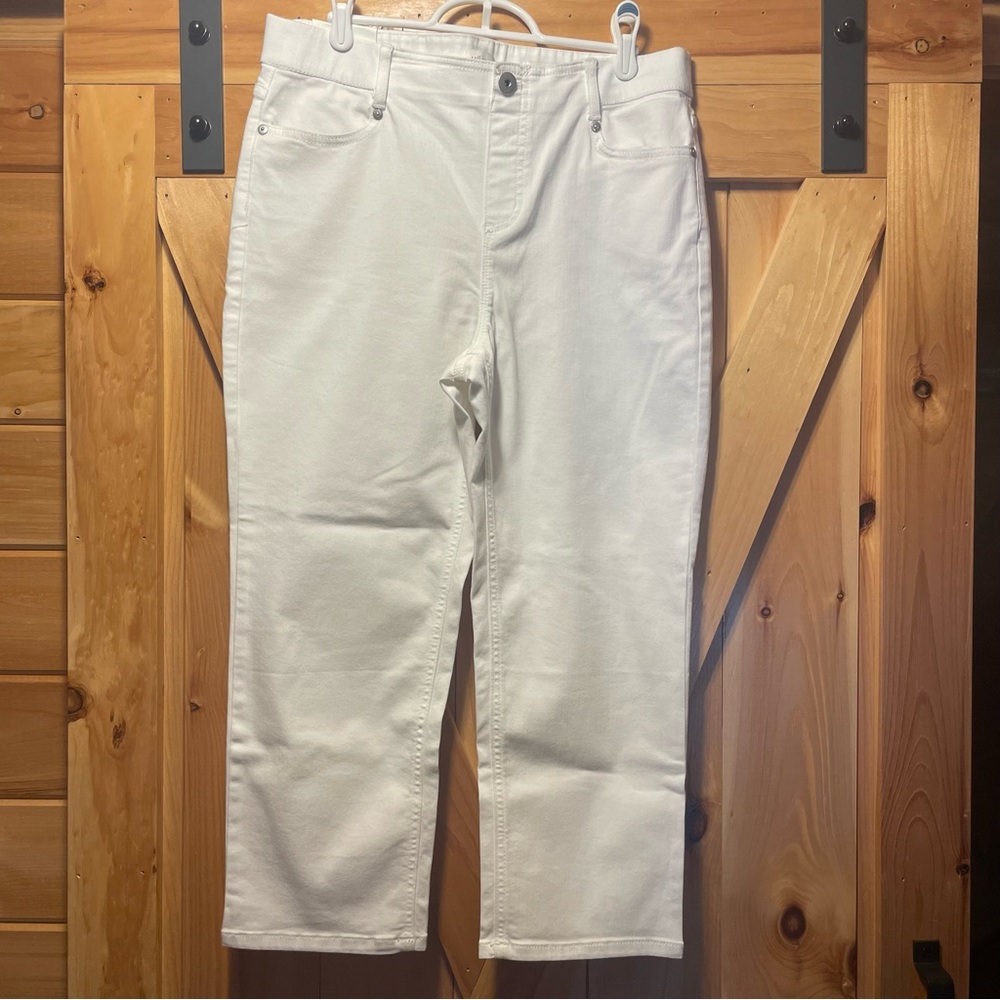 High rise Cropped White Denim Jeans by J. Jill. Size 12P, pull on
